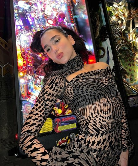 Dua Lipa