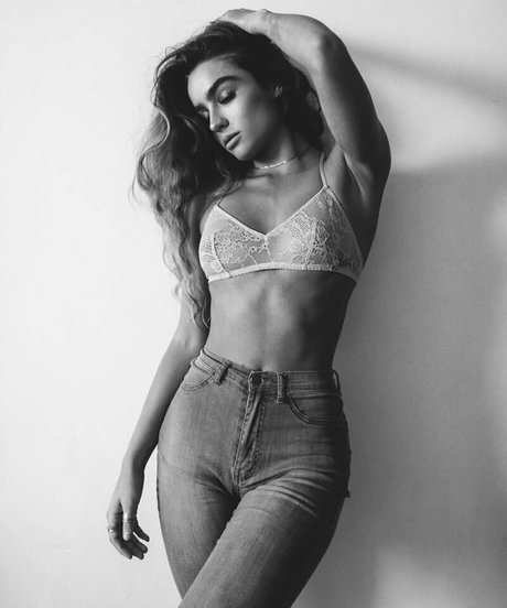 Sommer Ray