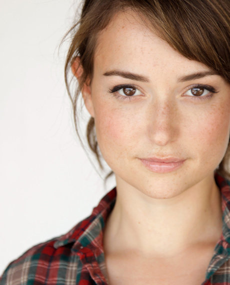 Milana Vayntrub