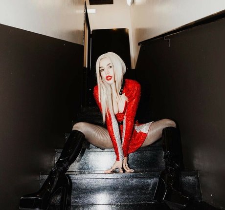 Ava Max