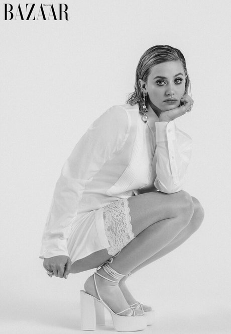 Lili Reinhart