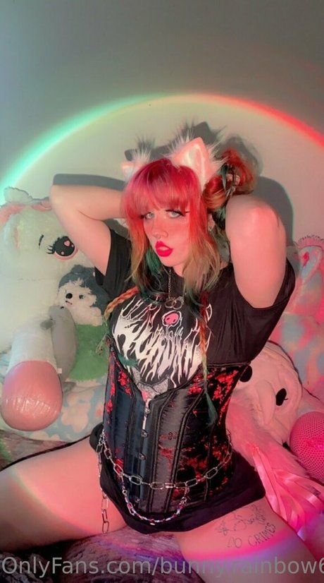 Bunnyrainbow69