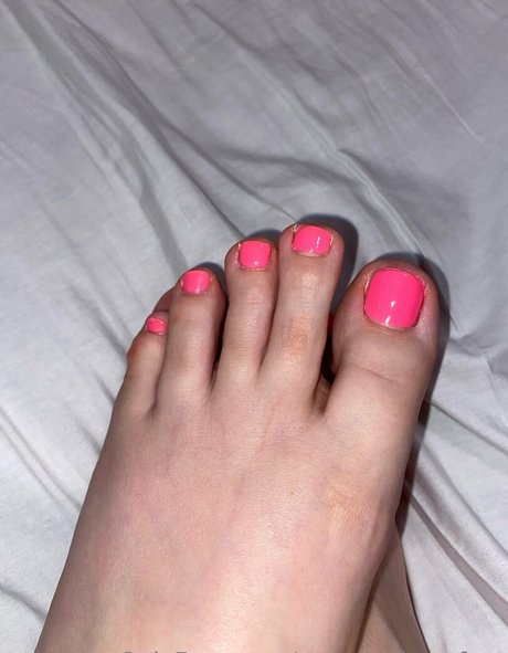 Yourstrulymsfeet