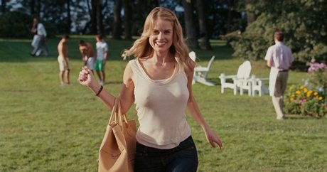 Alice Eve