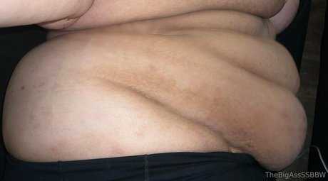 Thebigassssbbw1