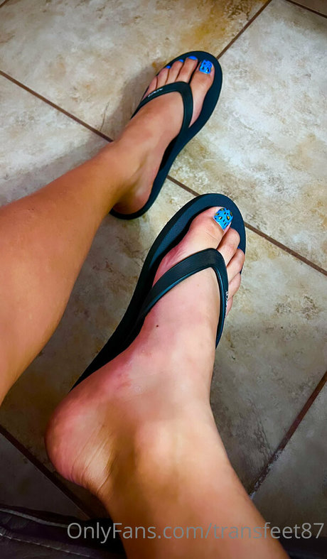 Tgirlfeet35