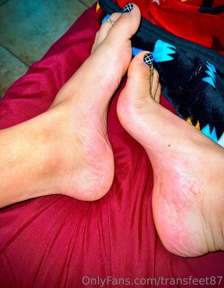 Tgirlfeet35