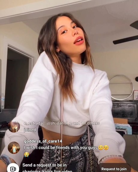 Foto di nudo di fuga di OnlyFans di Charisma Kain