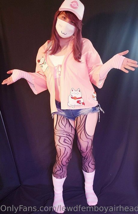 Lewdfemboyairhead