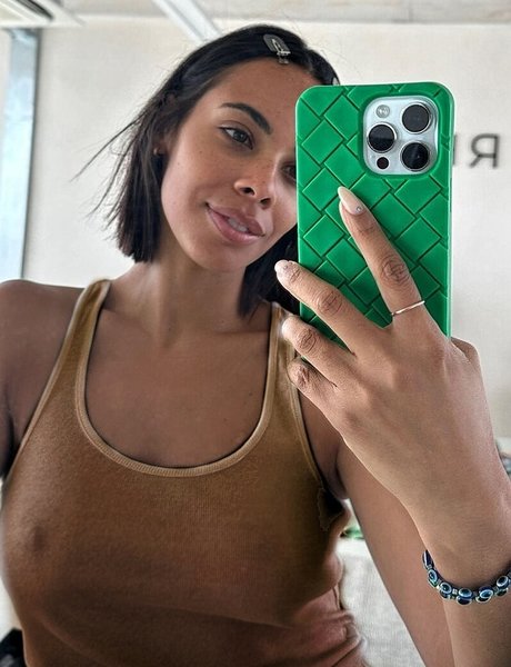 Foto di nudo di fuga di OnlyFans di Rochelle Humes