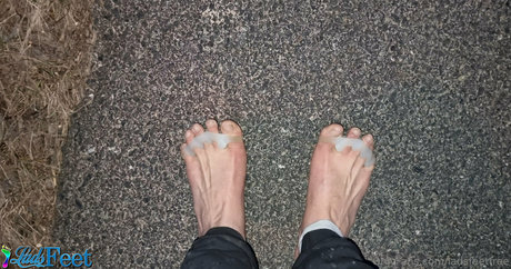 Ladsfeetfree
