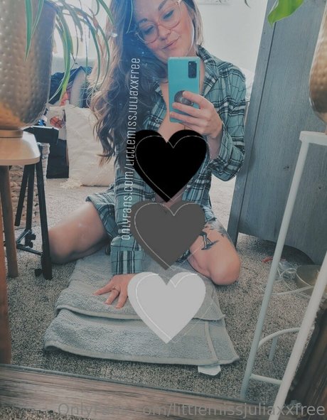 Littlemissjuliaxxfree