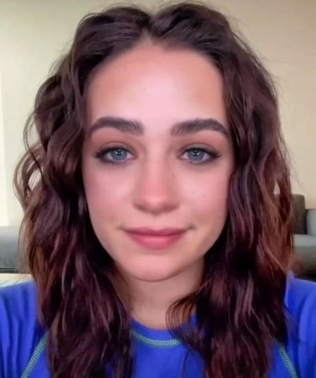 Mary Mouser