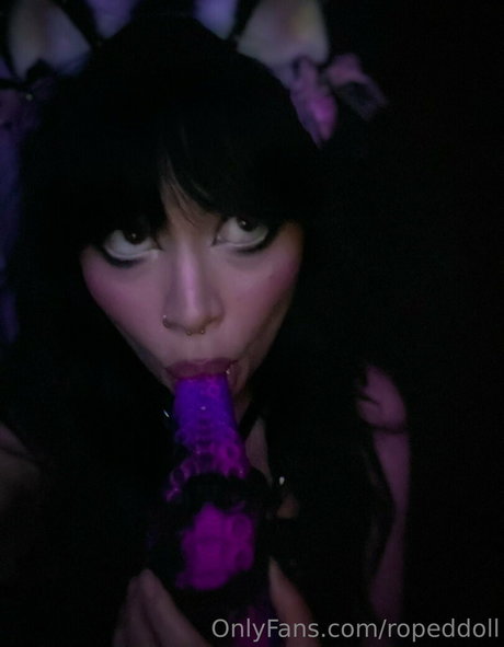 Ropeddoll