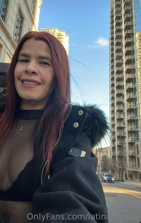 Latinafoxy69
