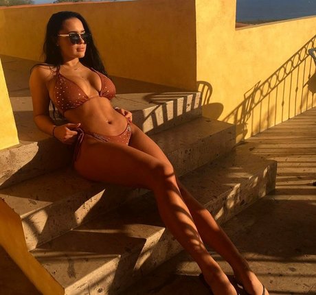 Sarah Love Macdonald