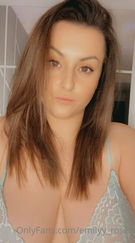 Emilyyrosee