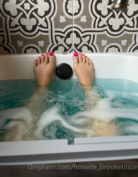 Hotwifebrookeblaze