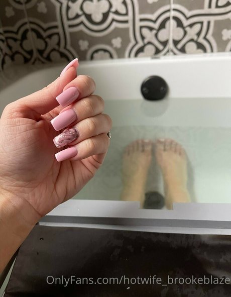 Hotwifebrookeblaze