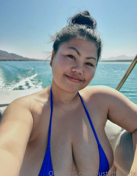 Bustythaigirlx