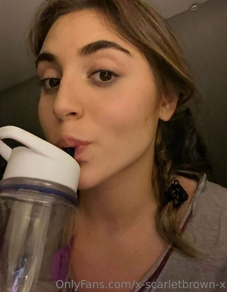 Xscarletbrownx