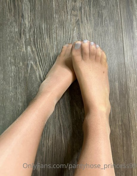 Pantyhoseprincess99