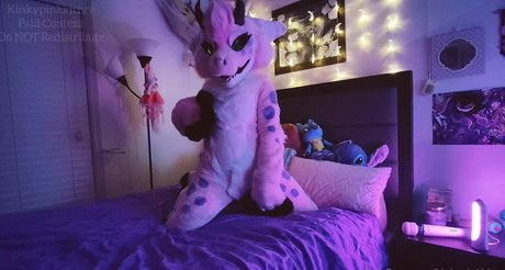 Kinkypinkkitty