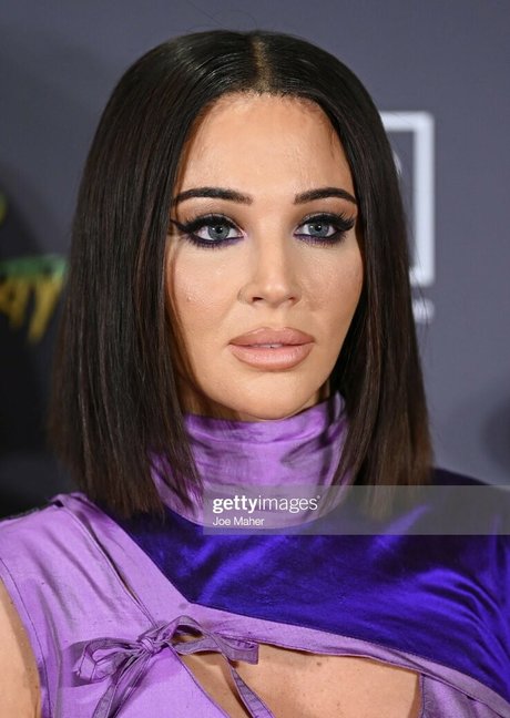 Tulisa Contostavlos