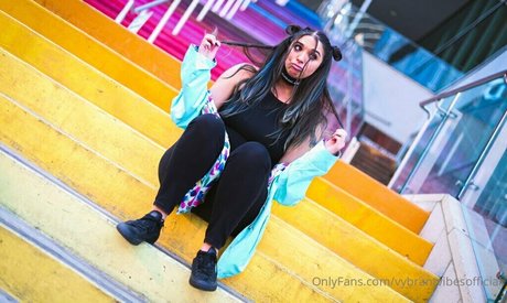 Vybrantvibesofficial