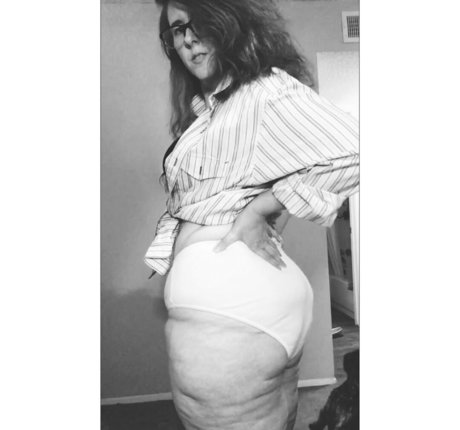 Domesthiccgoddessbbw2