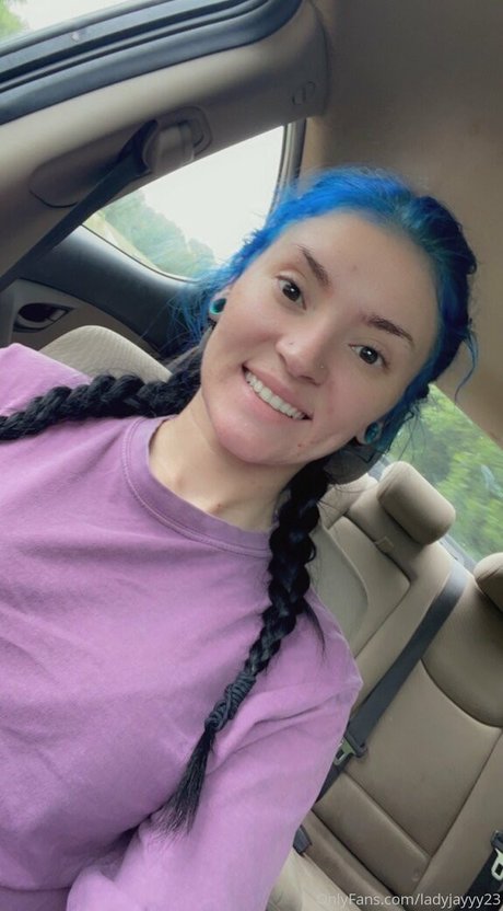 Ladyjayyy23
