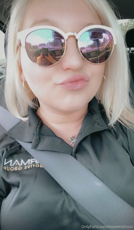Mommithiccc