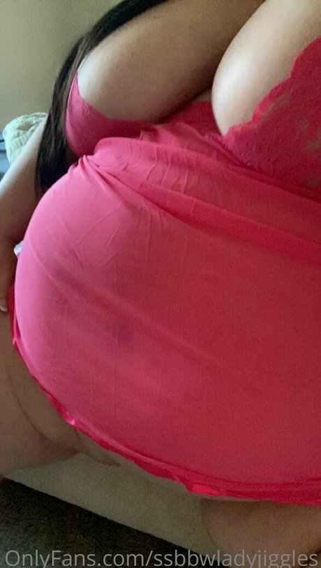 Ssbbwladyjiggles