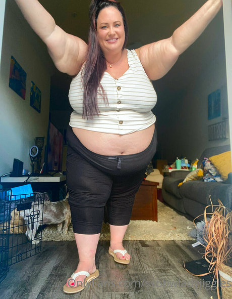 Ssbbwladyjiggles