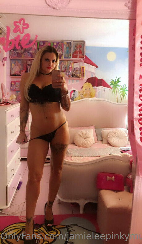 Jamieleepinkymummy