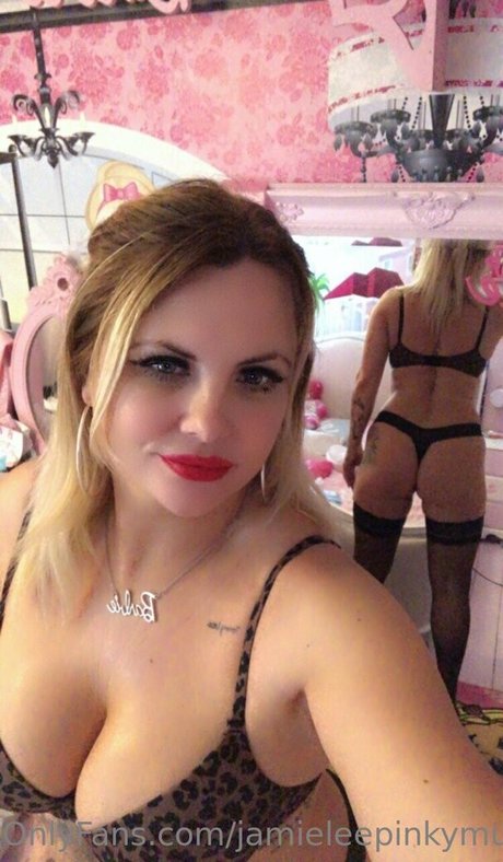 Jamieleepinkymummy
