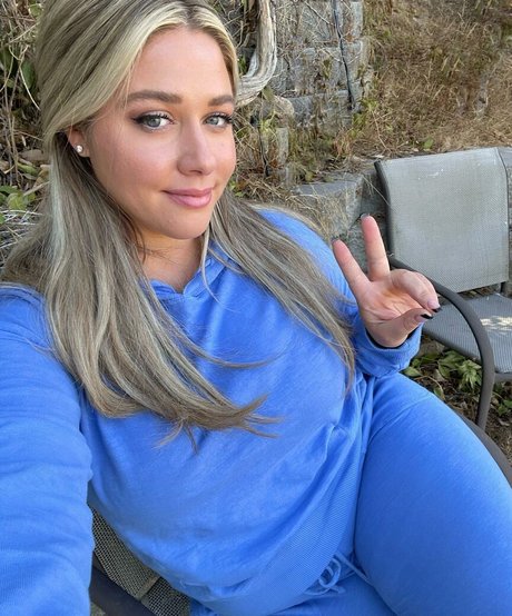 Foto di nudo di fuga di OnlyFans di Ellanabryan