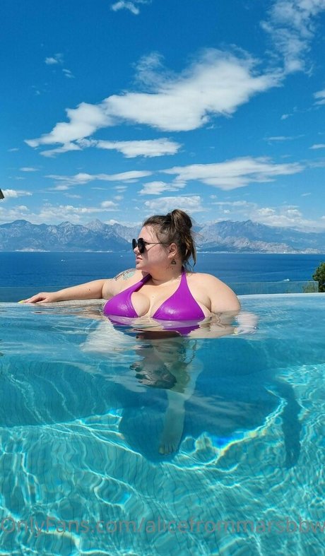 Alicefrommarsbbw