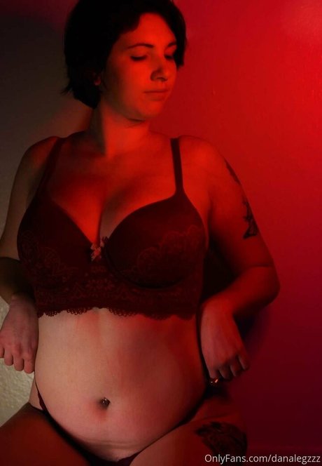 Danalegzzz