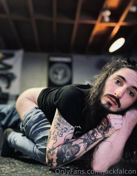 Foto di nudo di fuga di OnlyFans di Jackfalcon